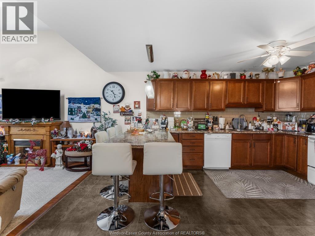 3652 Stephanie Court, Windsor, Ontario N8W 5G5 - Photo 5 - 25031759