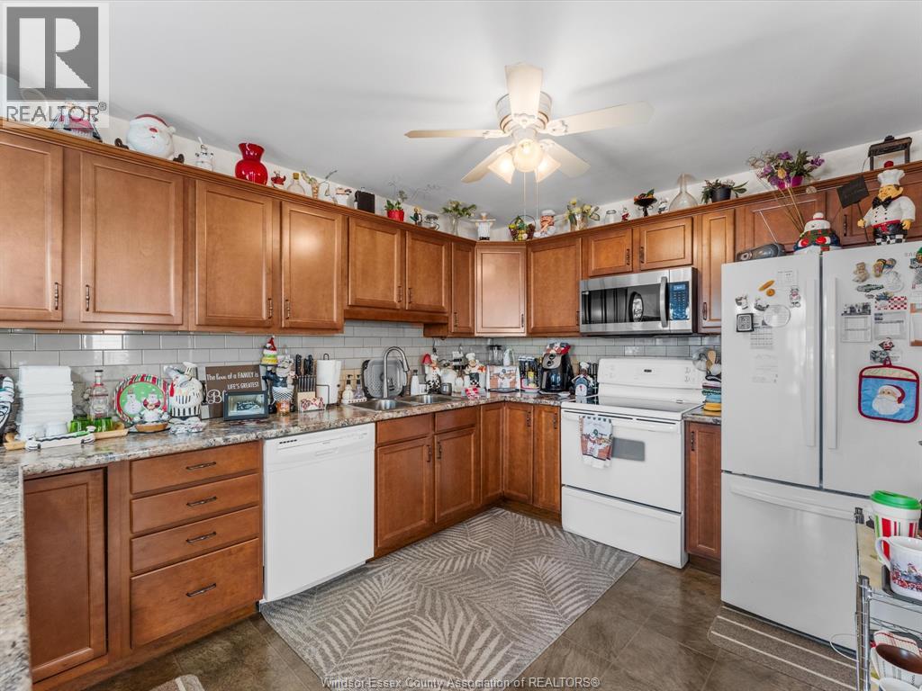 3652 Stephanie Court, Windsor, Ontario N8W 5G5 - Photo 6 - 25031759