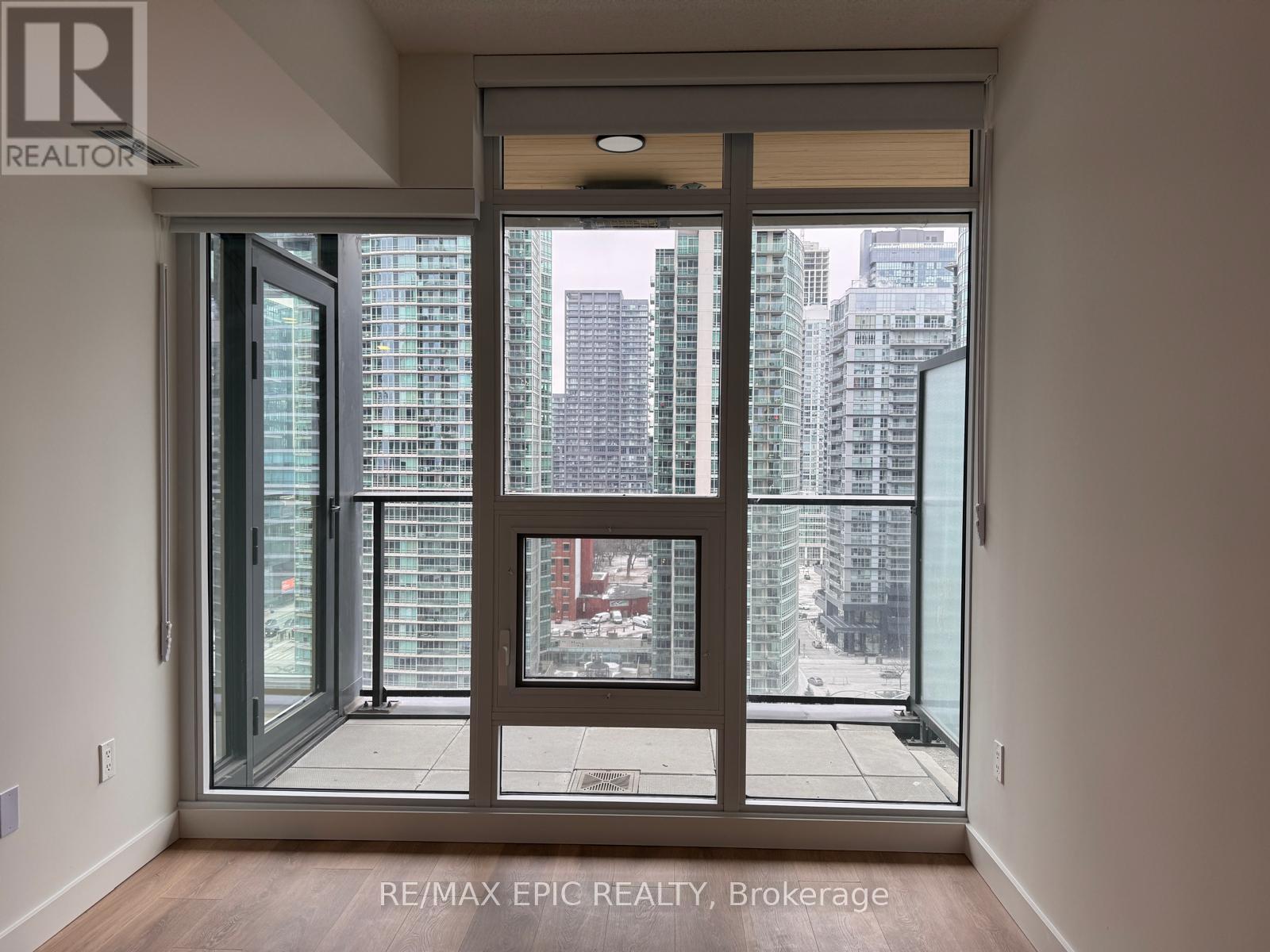 1611 - 1 Concord Cityplace Way, Toronto, Ontario  M5V 0X3 - Photo 14 - C12638088