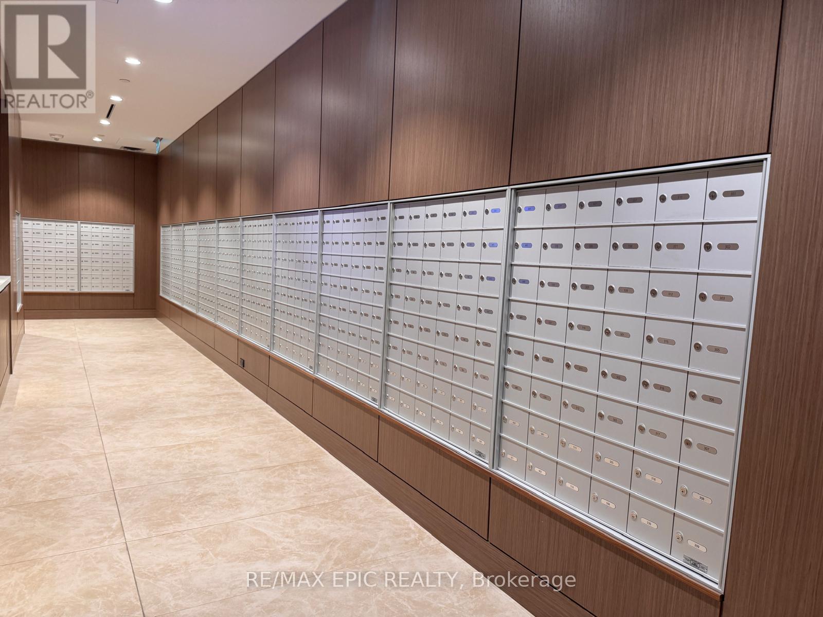 1611 - 1 Concord Cityplace Way, Toronto, Ontario  M5V 0X3 - Photo 29 - C12638088