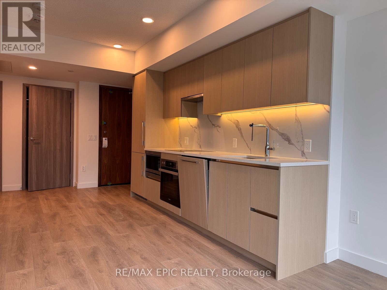 1611 - 1 Concord Cityplace Way, Toronto, Ontario  M5V 0X3 - Photo 8 - C12638088