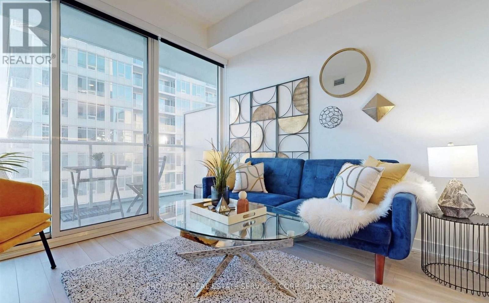 703 - 17 Bathurst Street, Toronto, Ontario  M5V 0N1 - Photo 3 - C12638112