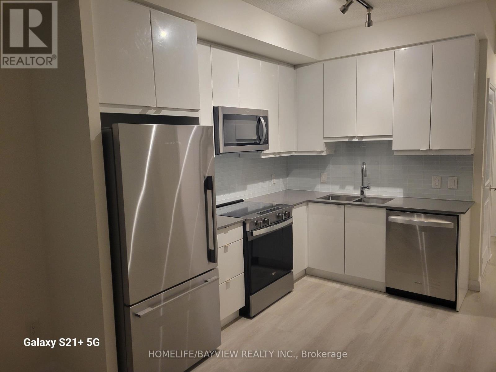 1221 - 3270 Sheppard Avenue E, Toronto, Ontario  M1T 3K3 - Photo 3 - E12638084