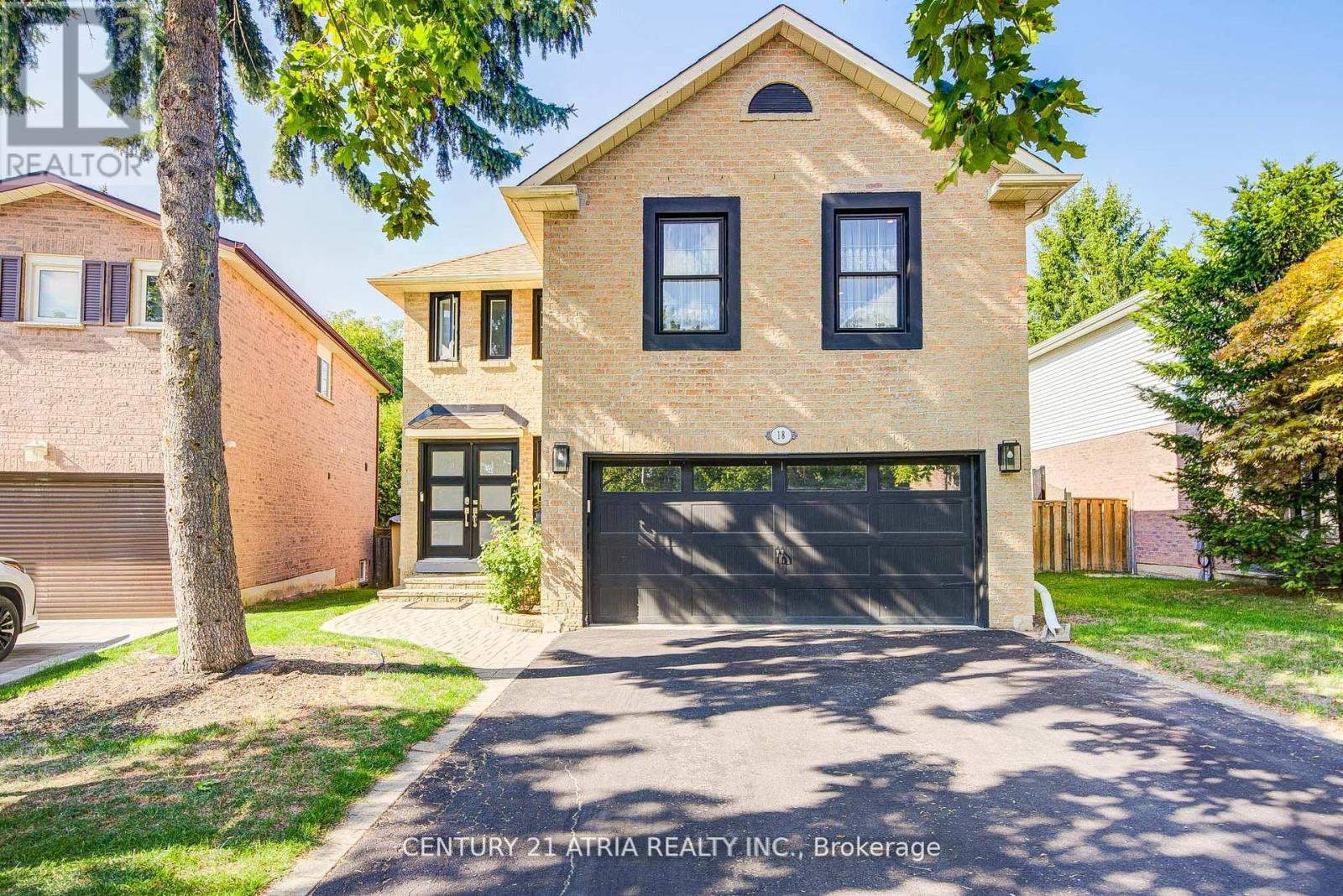 18 Park Lane Circle, Richmond Hill, Ontario  L4C 6S8 - Photo 37 - N12638054