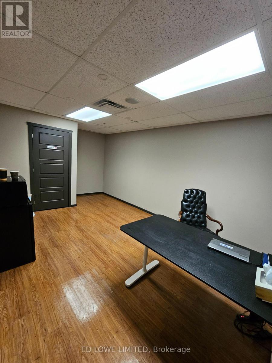 4 - 15 Maple Avenue, Barrie, Ontario  L4N 2N6 - Photo 6 - S12638138