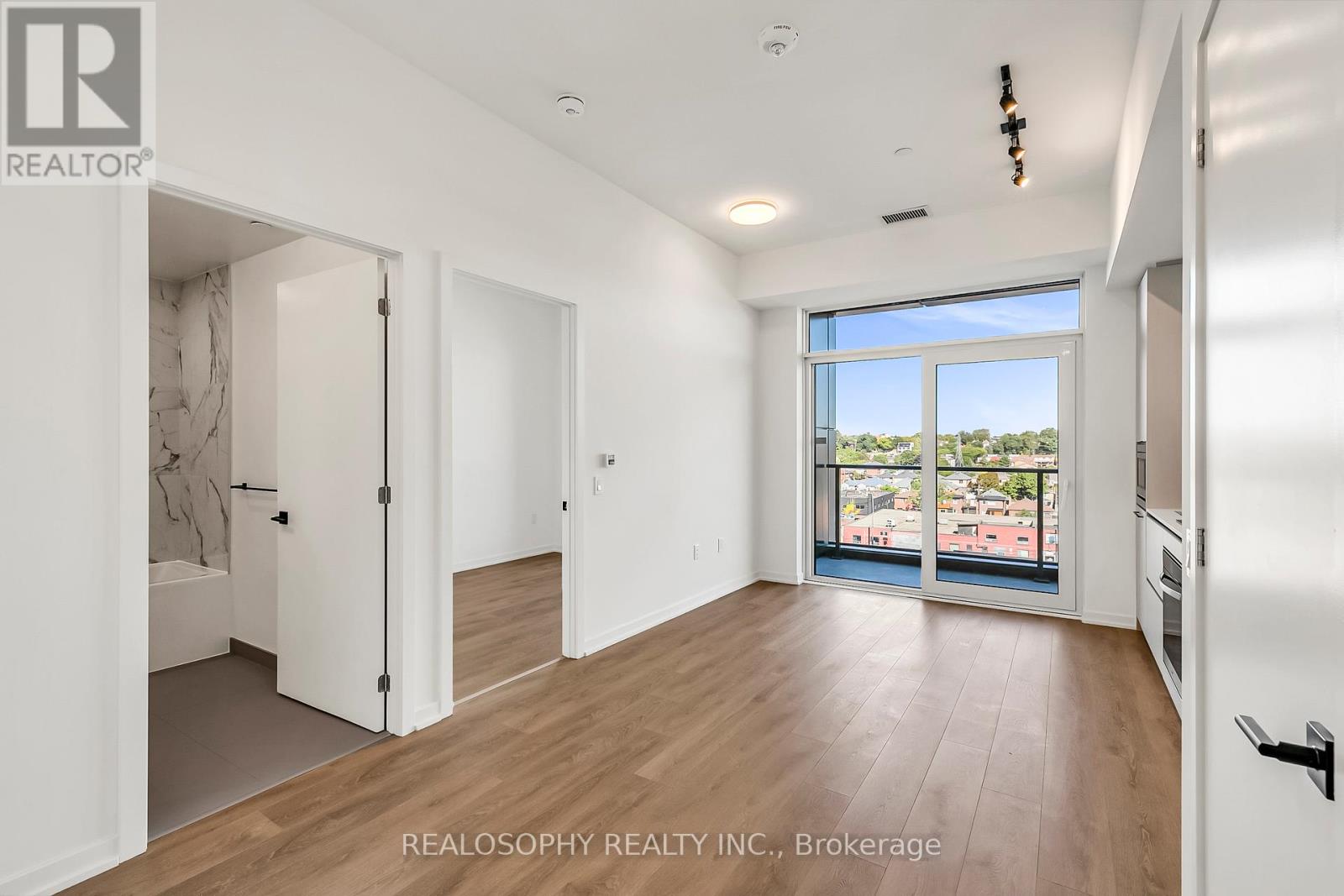 706 - 1285 Dupont Street, Toronto, Ontario  M6H 0E3 - Photo 2 - W12638048