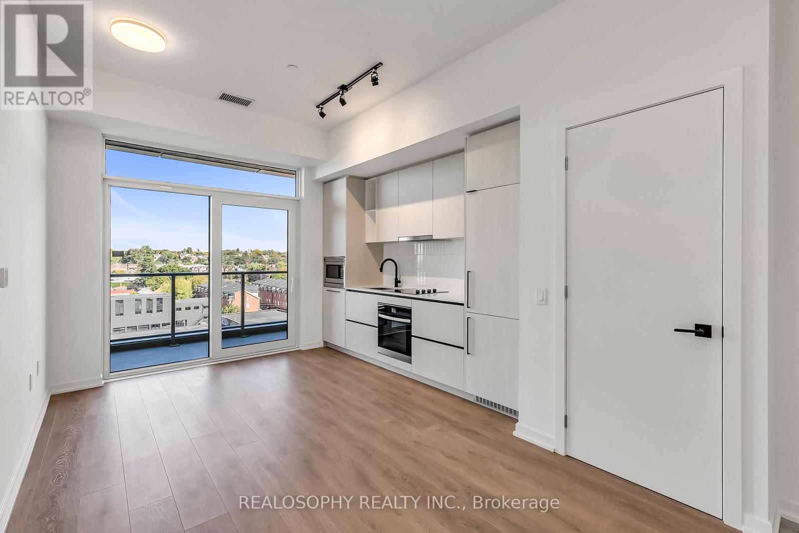 706 - 1285 Dupont Street, Toronto, Ontario  M6H 0E3 - Photo 3 - W12638048