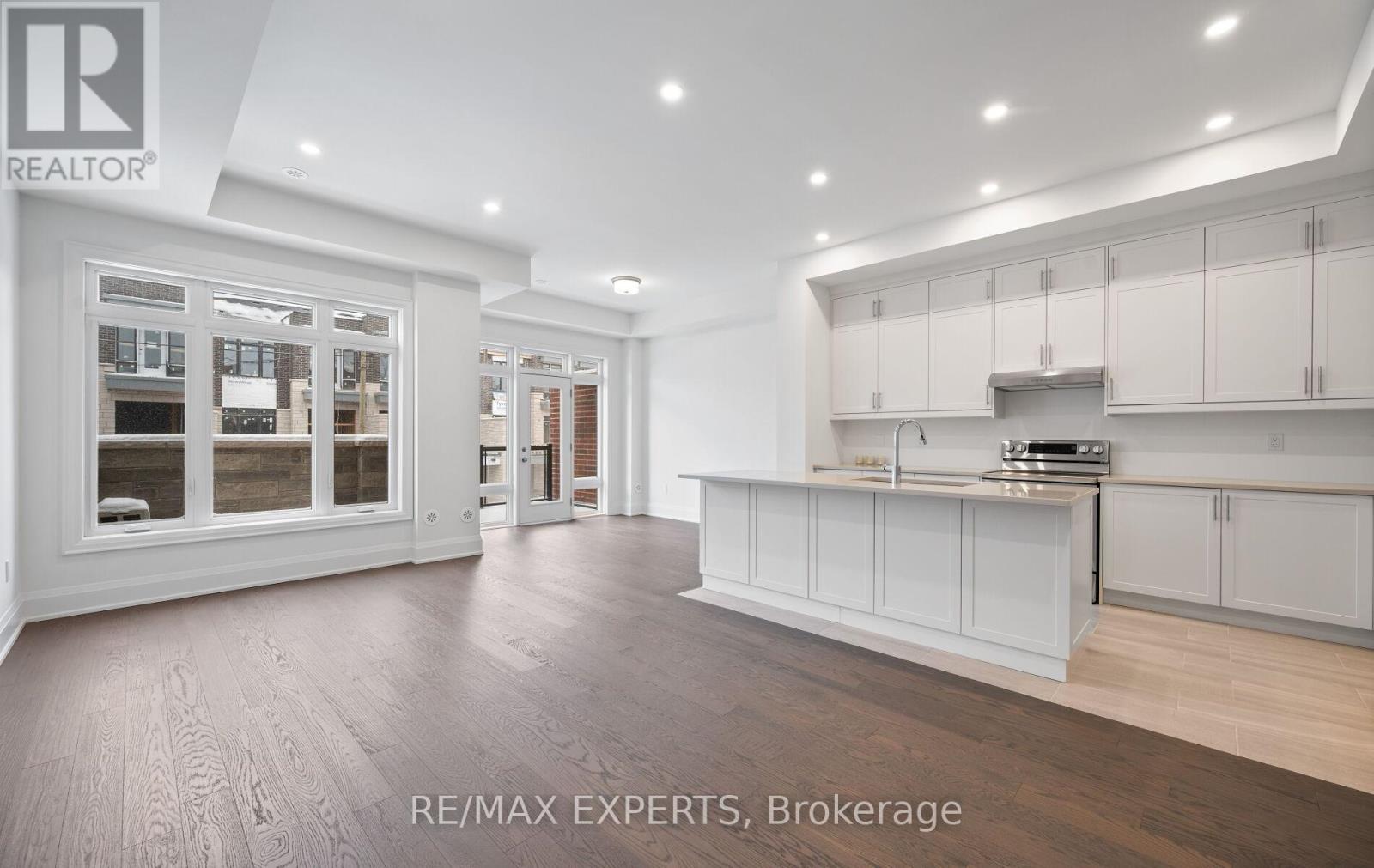 3304 Azam Way W, Oakville, Ontario  L6M 4K1 - Photo 8 - W12638066