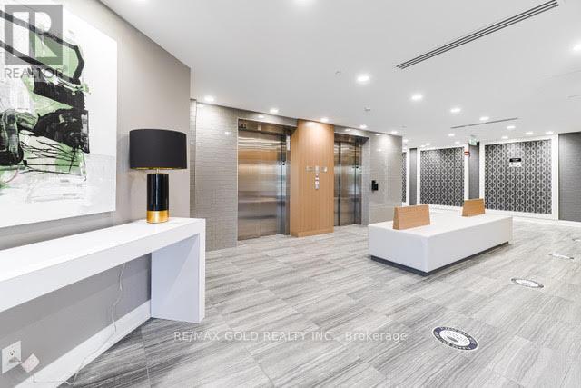 609 - 128 Grovewood Common, Oakville, Ontario  L6H 0X3 - Photo 8 - W12638120