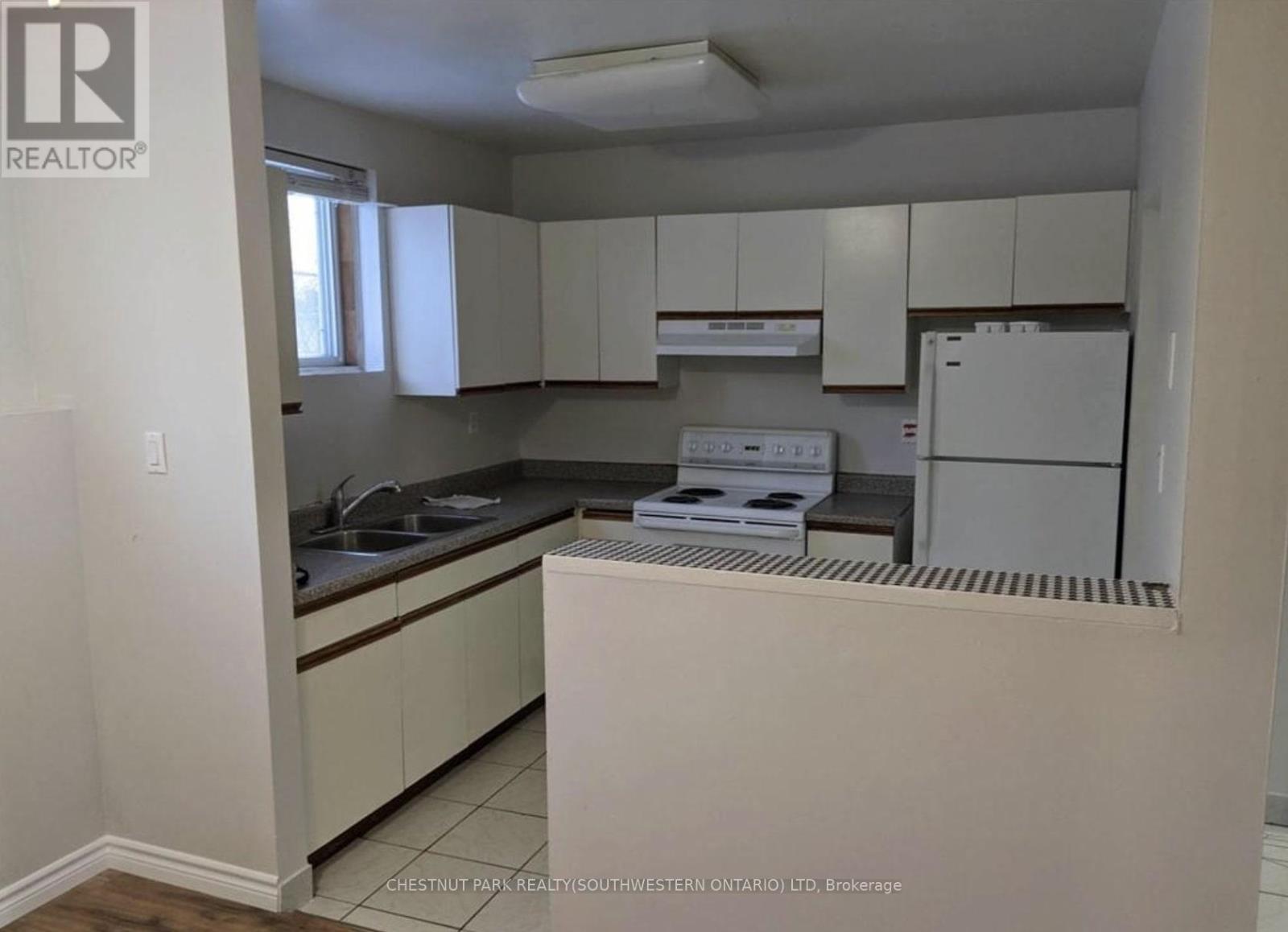 839 Stirling Avenue S, Kitchener, Ontario  N2M 3K4 - Photo 34 - X12638046