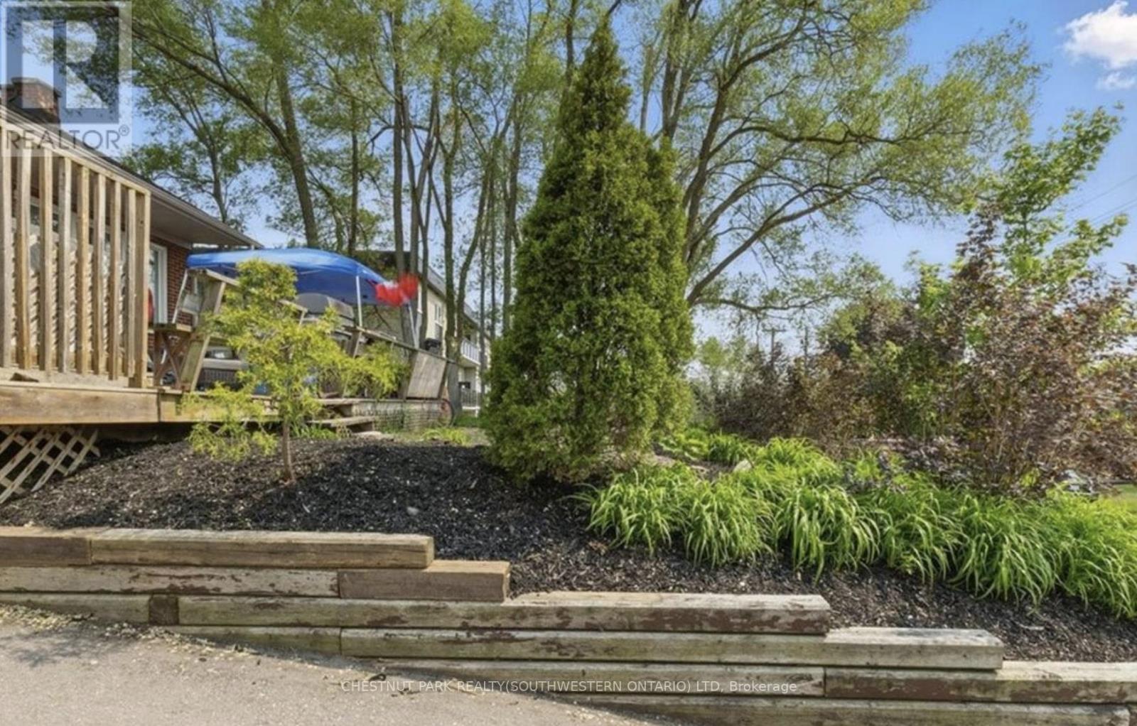 839 Stirling Avenue S, Kitchener, Ontario  N2M 3K4 - Photo 37 - X12638046