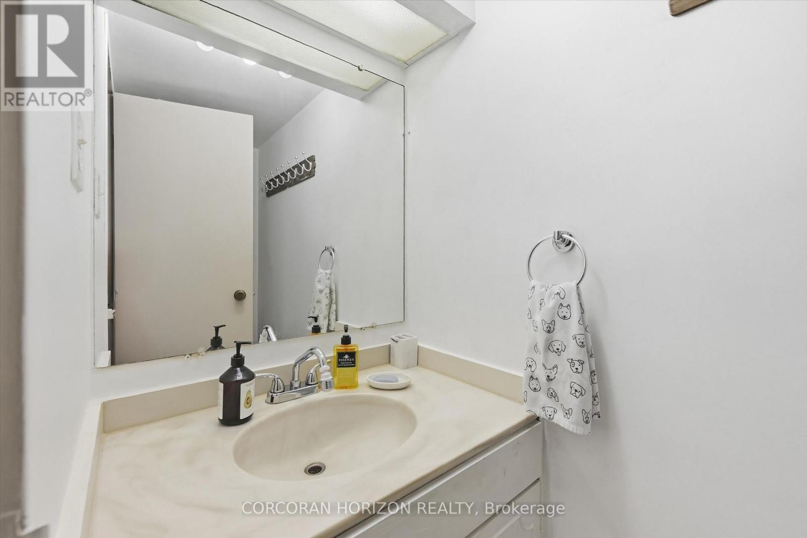 1202 - 222 Jackson Street W, Hamilton, Ontario  L8P 4S5 - Photo 11 - X12638086