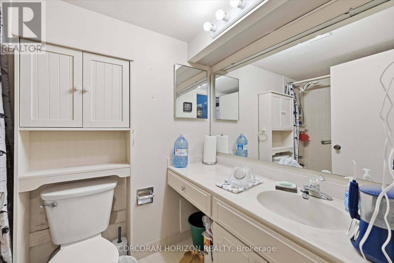 1202 - 222 Jackson Street W, Hamilton, Ontario  L8P 4S5 - Photo 14 - X12638086