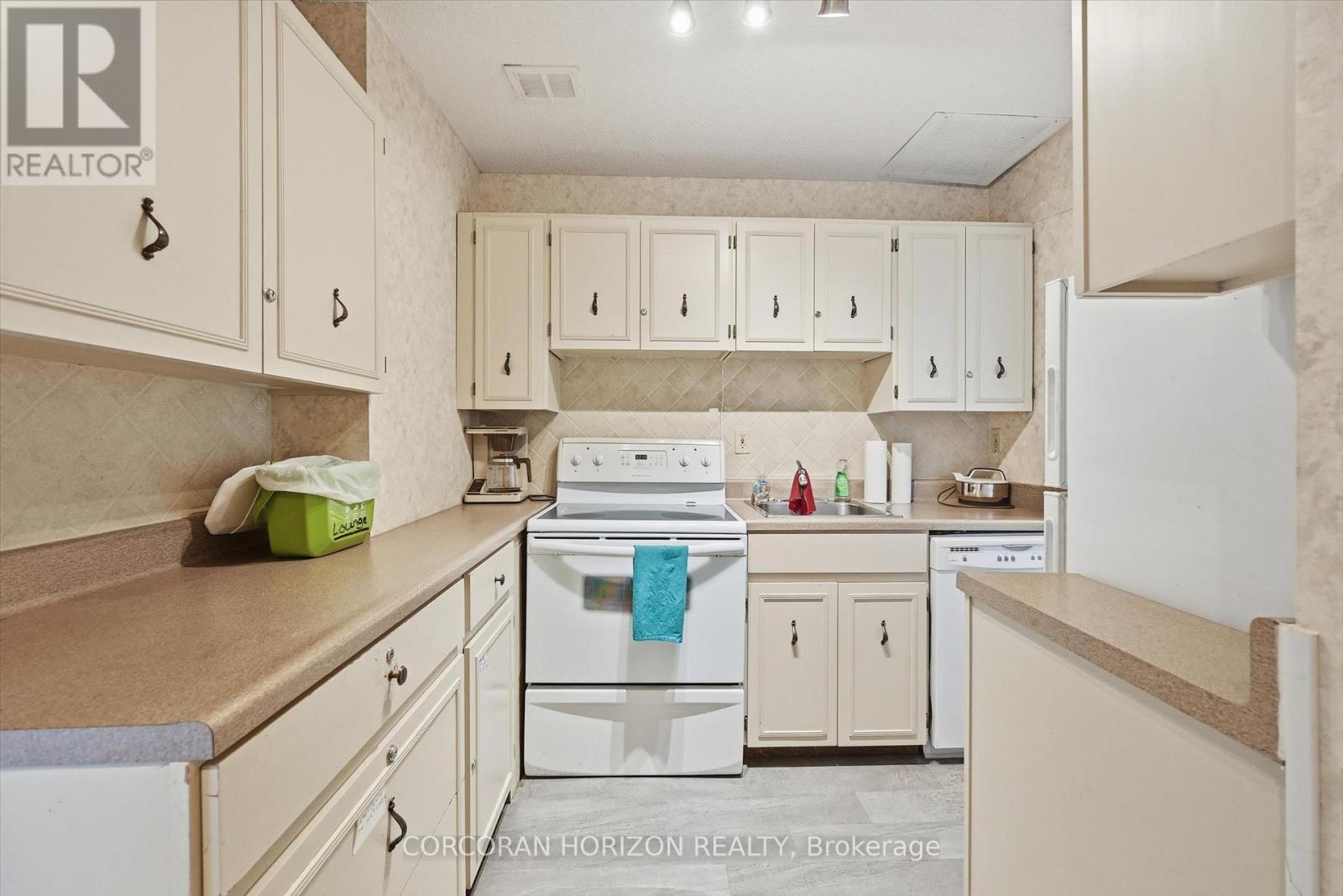 1202 - 222 Jackson Street W, Hamilton, Ontario  L8P 4S5 - Photo 22 - X12638086