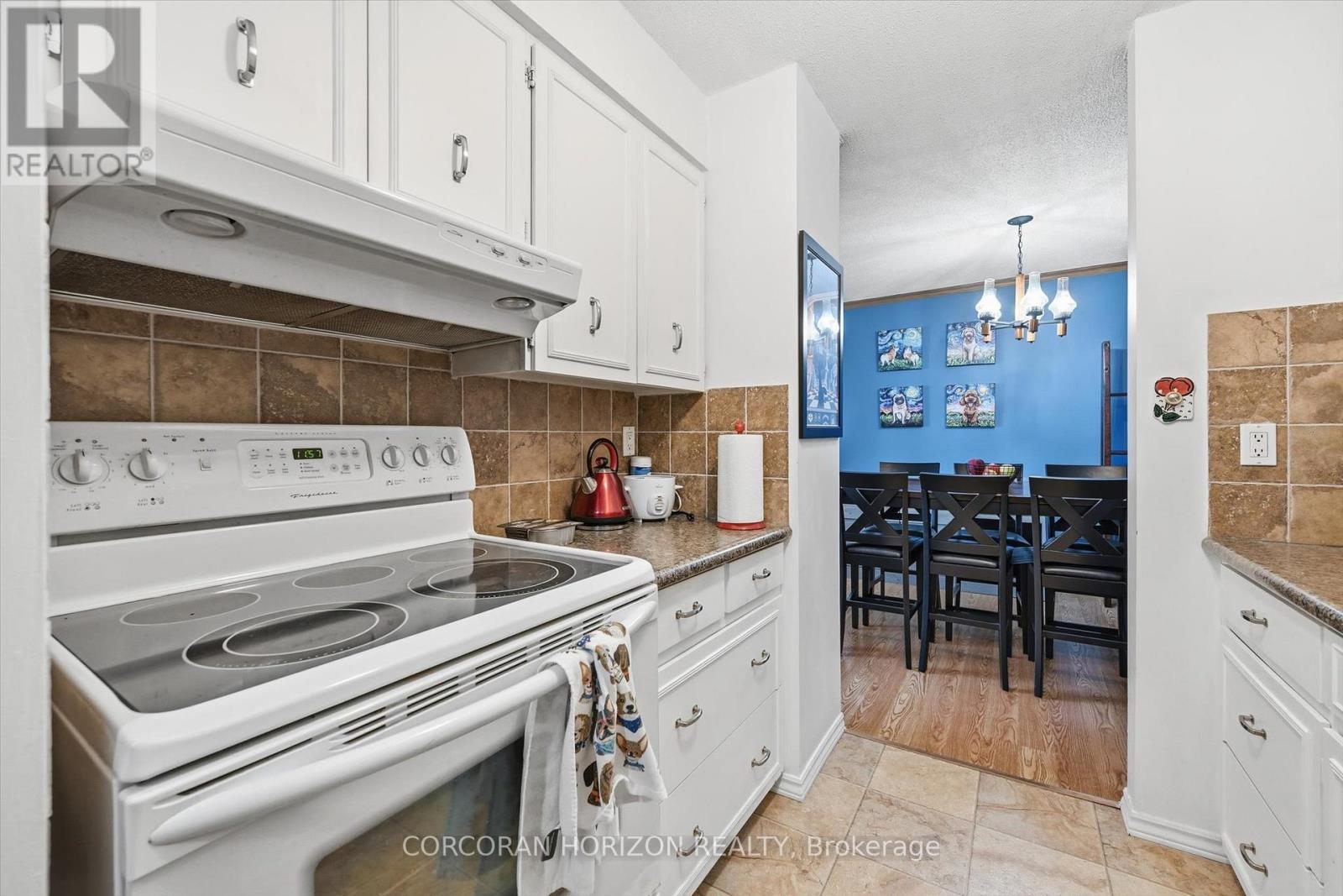 1202 - 222 Jackson Street W, Hamilton, Ontario  L8P 4S5 - Photo 9 - X12638086