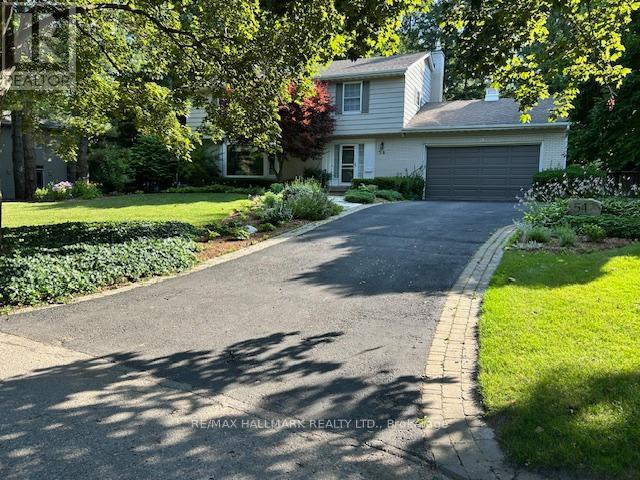 54 Ashton Crescent, Waterloo, Ontario  N2L 1P9 - Photo 2 - X12638126