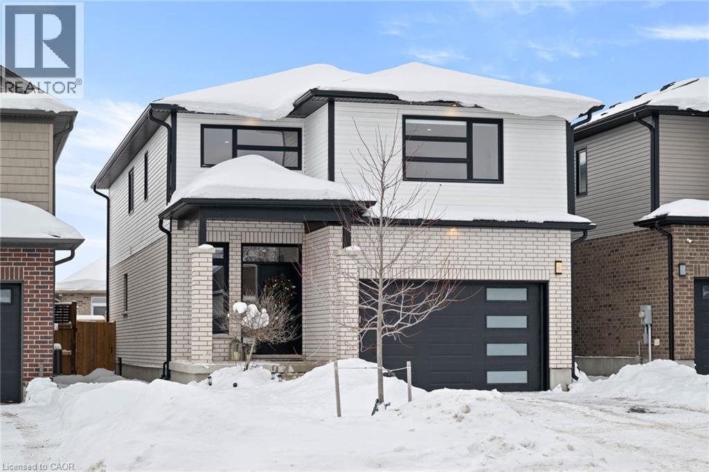 215 Timber Trail Road, Elmira, Ontario  N3B 0C5 - Photo 2 - 40793728