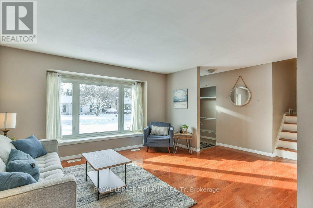 4 Maxwell Crescent, London North, Ontario  N5X 1Z1 - Photo 10 - X12638152