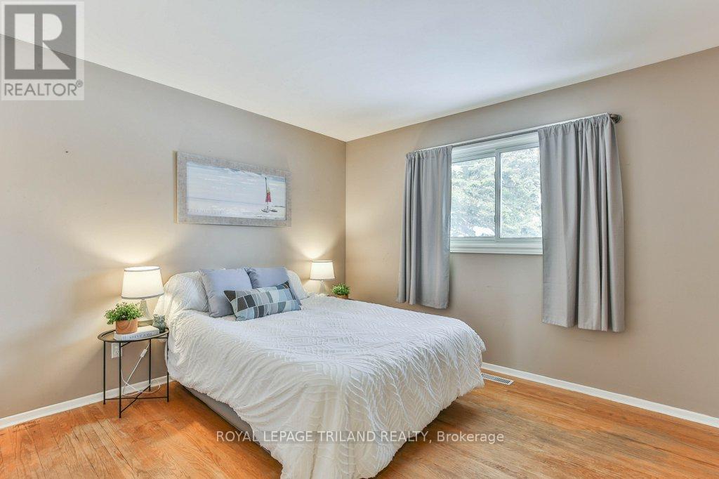 4 Maxwell Crescent, London North, Ontario  N5X 1Z1 - Photo 18 - X12638152