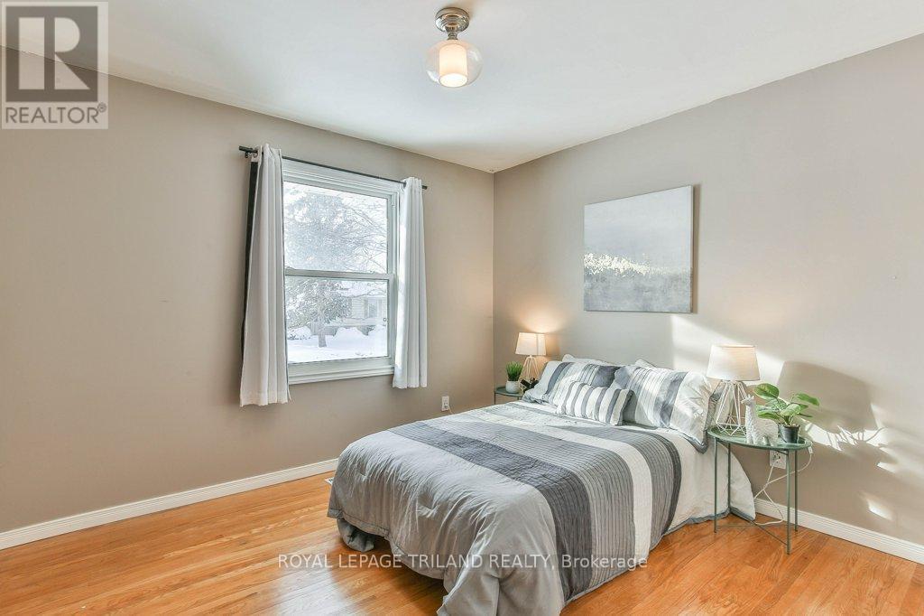 4 Maxwell Crescent, London North, Ontario  N5X 1Z1 - Photo 24 - X12638152