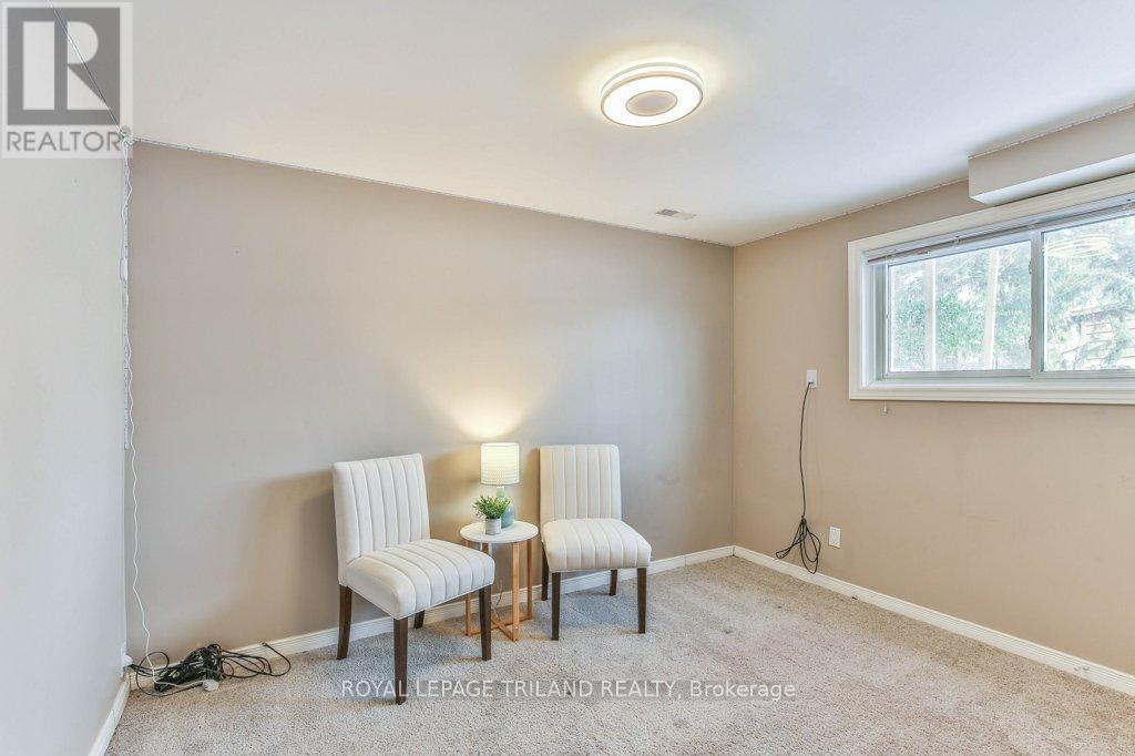 4 Maxwell Crescent, London North, Ontario  N5X 1Z1 - Photo 28 - X12638152