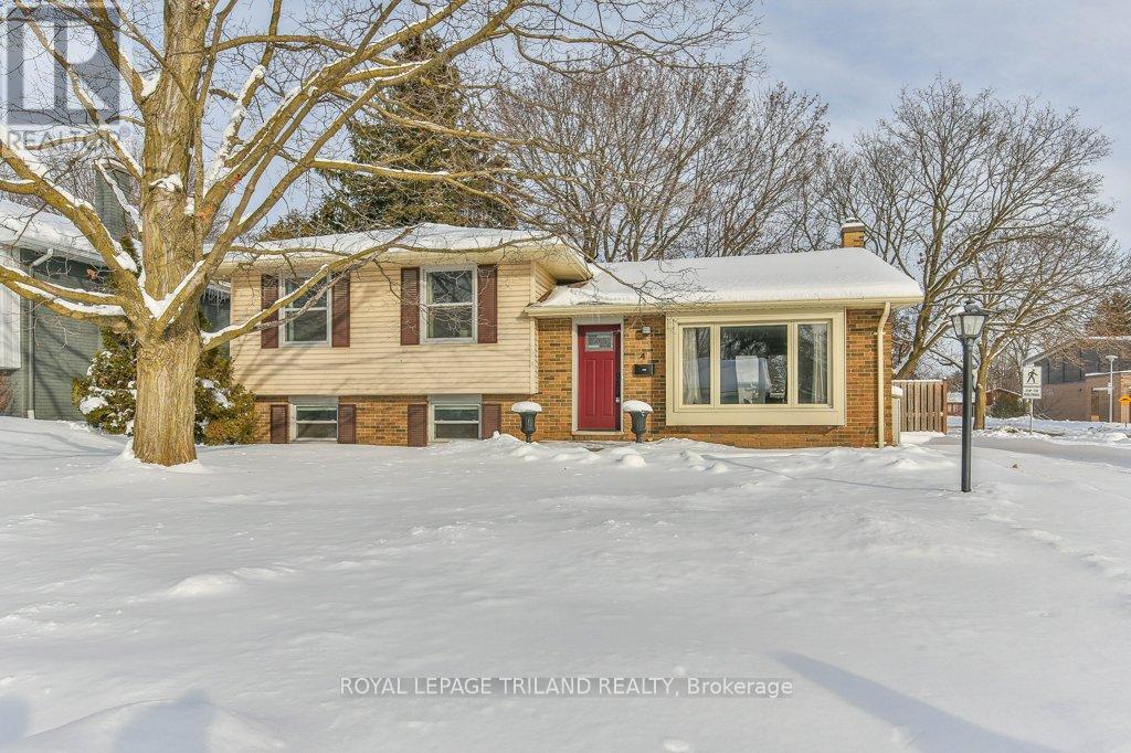 4 Maxwell Crescent, London North, Ontario  N5X 1Z1 - Photo 3 - X12638152