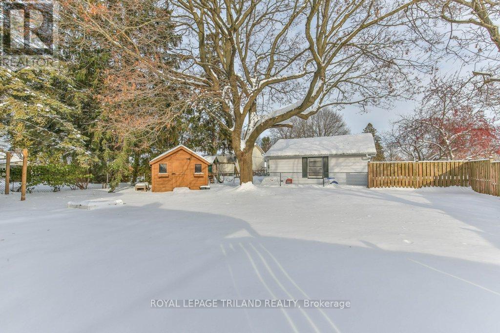 4 Maxwell Crescent, London North, Ontario  N5X 1Z1 - Photo 35 - X12638152