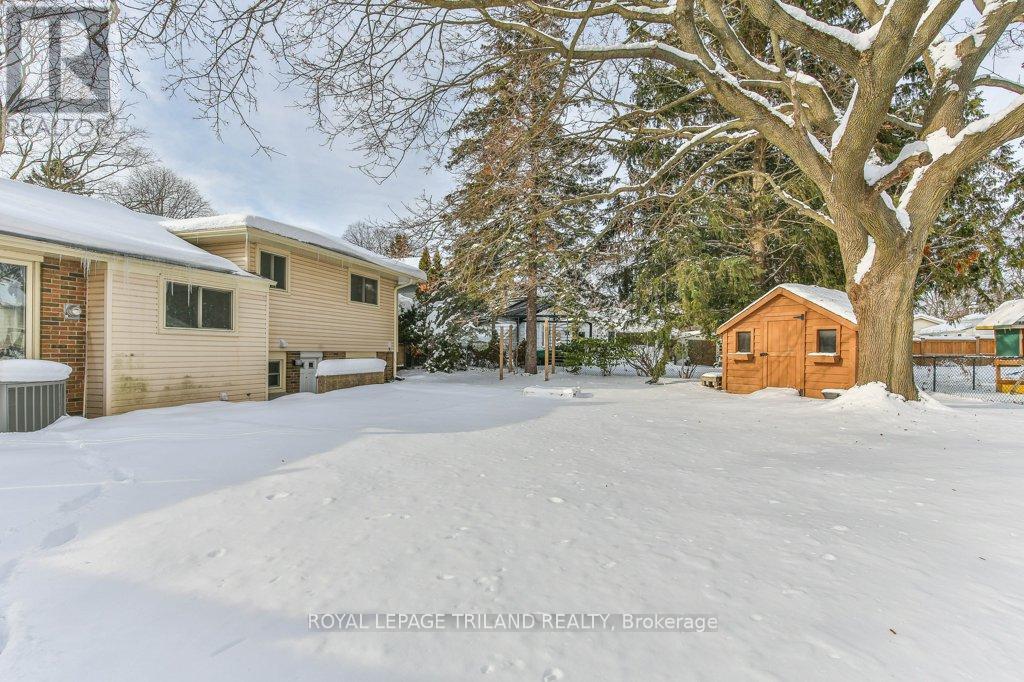 4 Maxwell Crescent, London North, Ontario  N5X 1Z1 - Photo 36 - X12638152