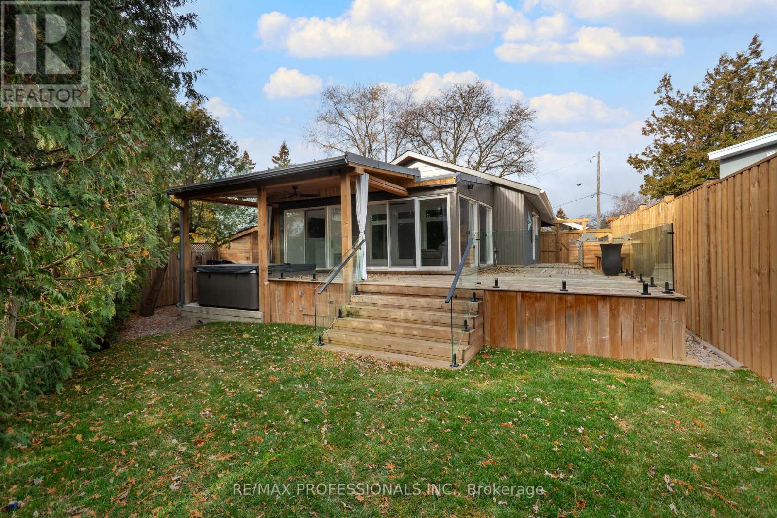 3 Eriksdale Road, Toronto, Ontario  M9C 2B5 - Photo 31 - W12571808