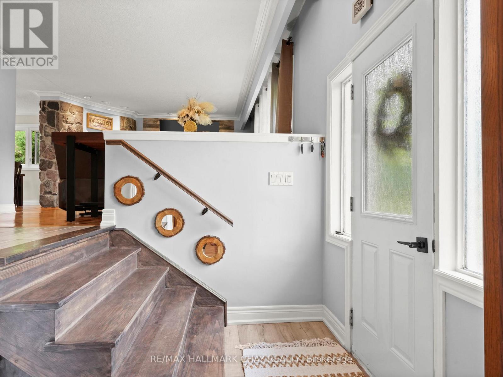 636 Victoria Street E, New Tecumseth, Ontario  L9R 1K1 - Photo 6 - N12443957