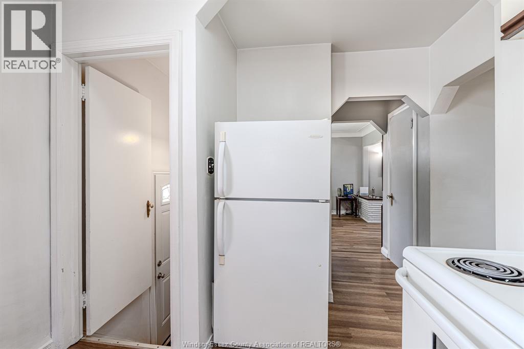 2367 Meighen, Windsor, Ontario N8W 4B8 - Photo 17 - 25031765