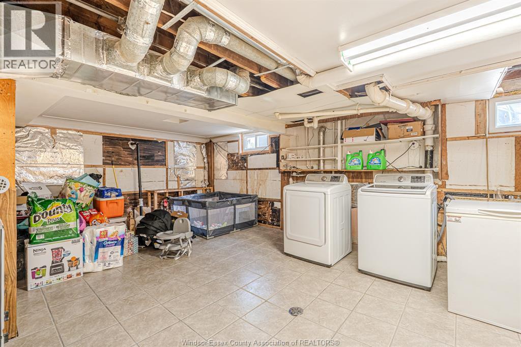 2367 Meighen, Windsor, Ontario N8W 4B8 - Photo 19 - 25031765