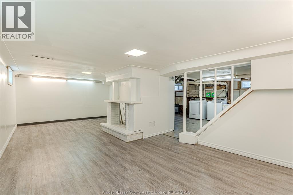 2367 Meighen, Windsor, Ontario N8W 4B8 - Photo 20 - 25031765