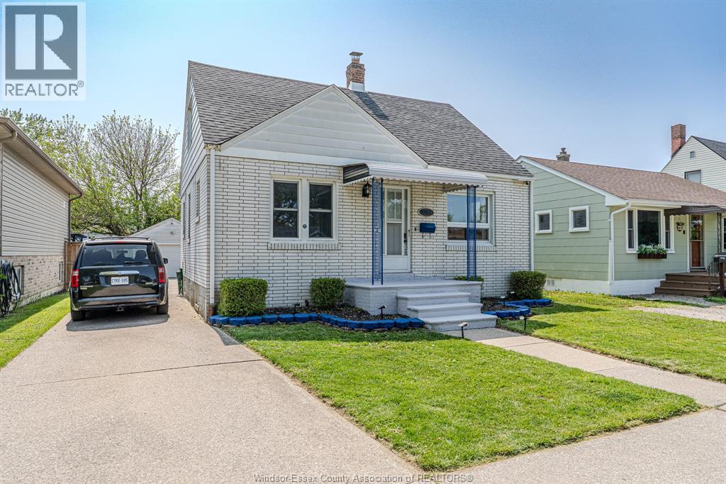 2367 Meighen, Windsor, Ontario N8W 4B8 - Photo 3 - 25031765