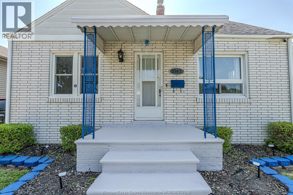 2367 Meighen, Windsor, Ontario N8W 4B8 - Photo 4 - 25031765
