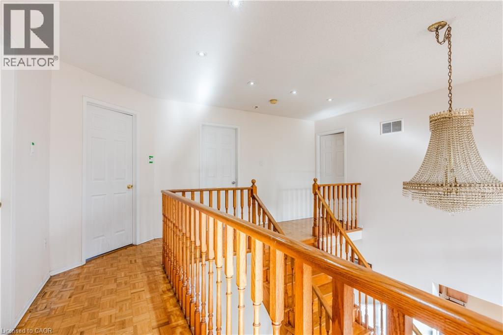 8 Dingwall Court, Brampton, Ontario  L6Z 2V3 - Photo 18 - 40794271