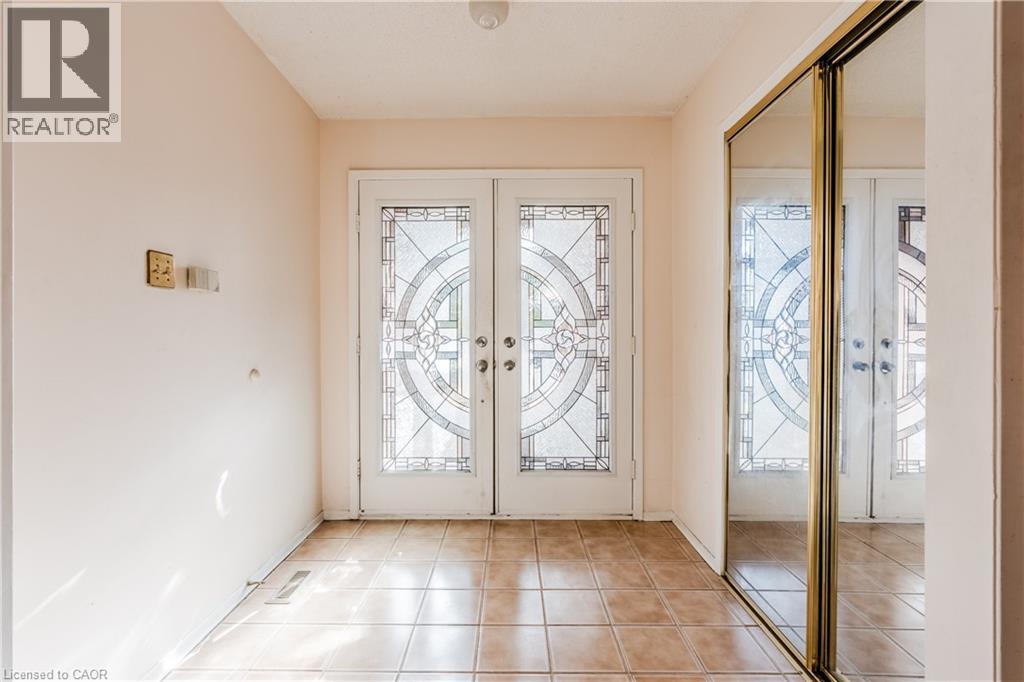 8 Dingwall Court, Brampton, Ontario  L6Z 2V3 - Photo 2 - 40794271