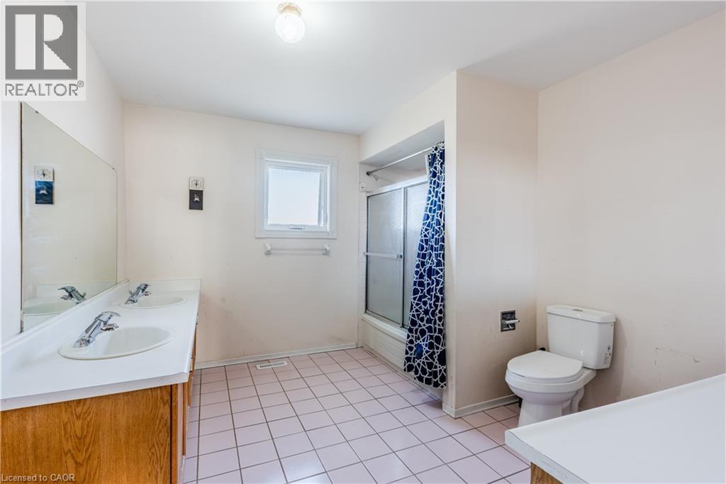 8 Dingwall Court, Brampton, Ontario  L6Z 2V3 - Photo 26 - 40794271