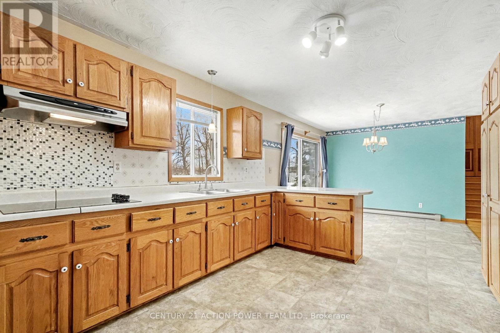 2968 Principale Street E, Alfred And Plantagenet, Ontario  K0A 3K0 - Photo 12 - X12637906