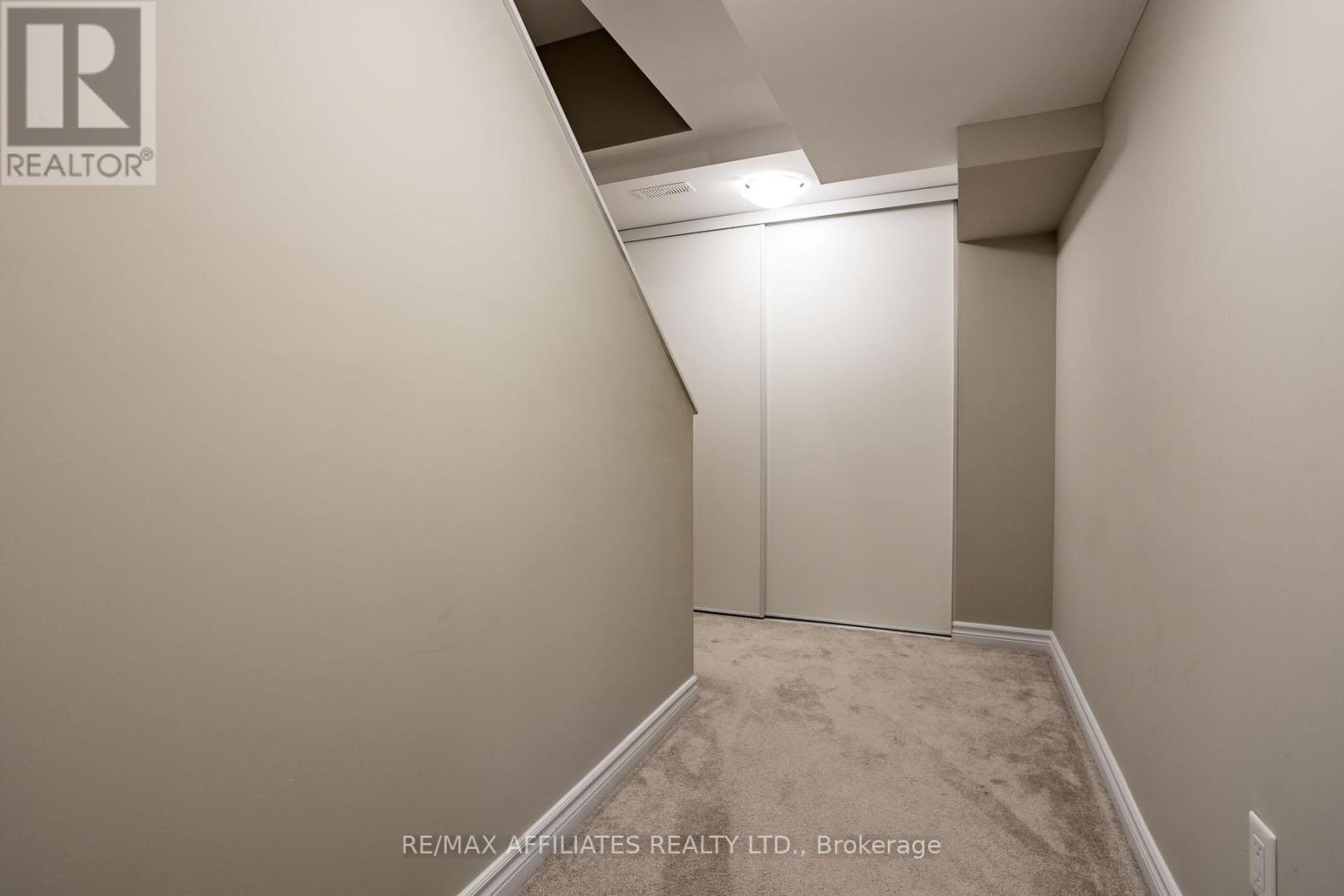 196 Bandelier Way, Ottawa, Ontario  K2S 0C2 - Photo 24 - X12636364