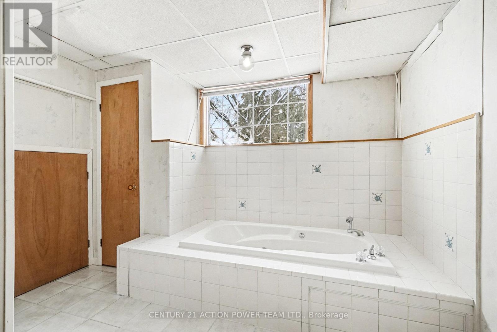 2968 Principale Street E, Alfred And Plantagenet, Ontario  K0A 3K0 - Photo 32 - X12637906