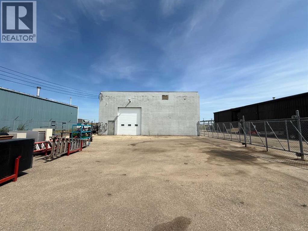 9036 108 Street, Grande Prairie, Alberta  T8V 4C8 - Photo 11 - A2246029