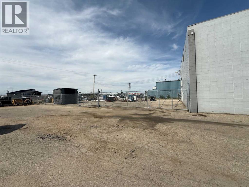 9036 108 Street, Grande Prairie, Alberta  T8V 4C8 - Photo 7 - A2246029