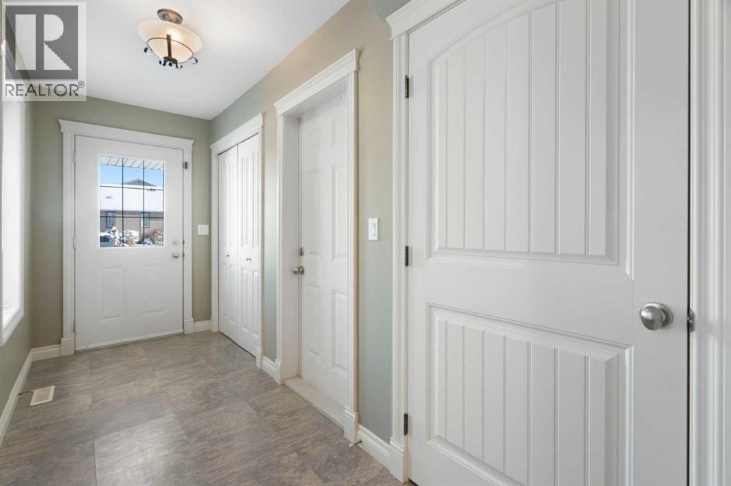 17 Deer Coulee Drive, Didsbury, Alberta  T0M 0W0 - Photo 3 - A2272666