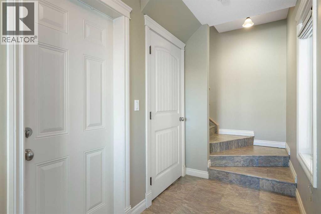 17 Deer Coulee Drive, Didsbury, Alberta  T0M 0W0 - Photo 4 - A2272666