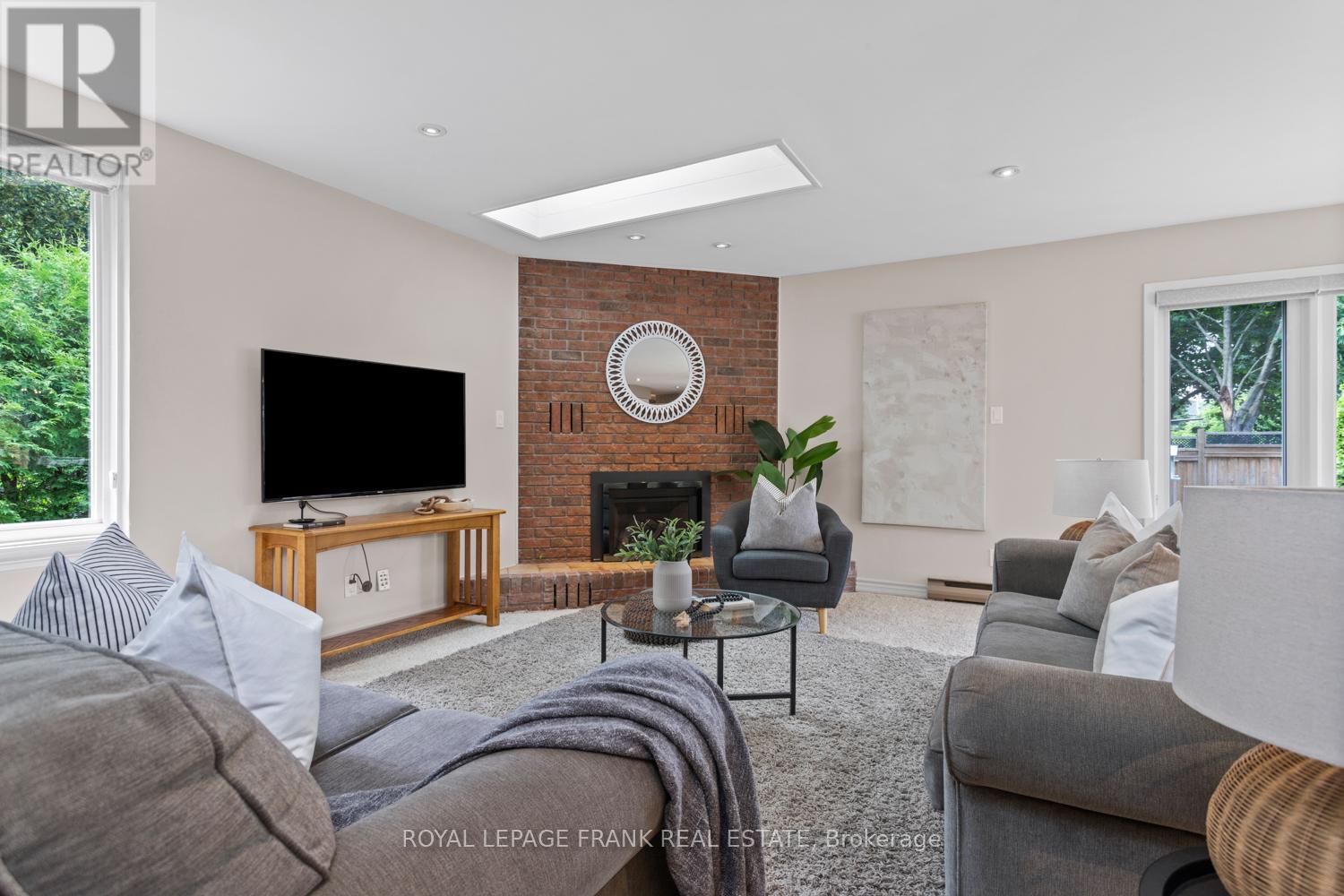 848 Swiss Heights, Oshawa, Ontario  L1K 2A9 - Photo 15 - E12487436