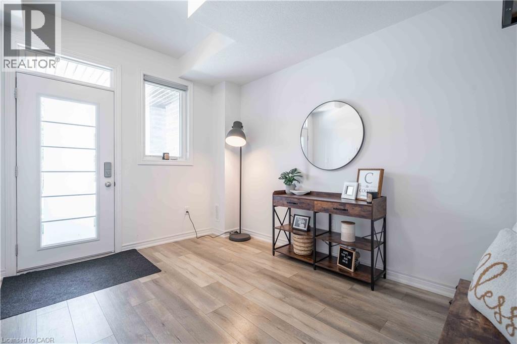 4882 Connor Drive, Beamsville, Ontario  L0R 1B7 - Photo 5 - 40794266