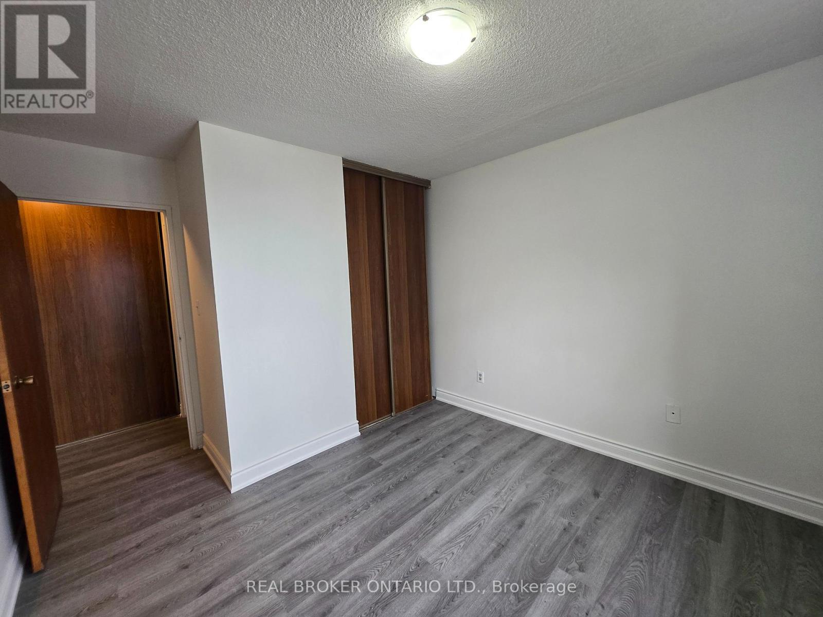 402 - 97 Nonquon Road, Oshawa, Ontario  L1G 3R8 - Photo 7 - E12638158