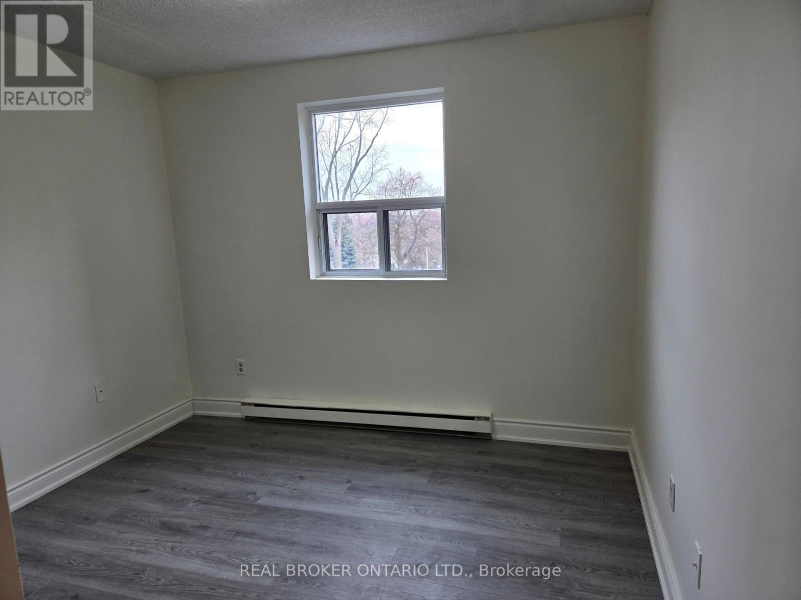 402 - 97 Nonquon Road, Oshawa, Ontario  L1G 3R8 - Photo 8 - E12638158