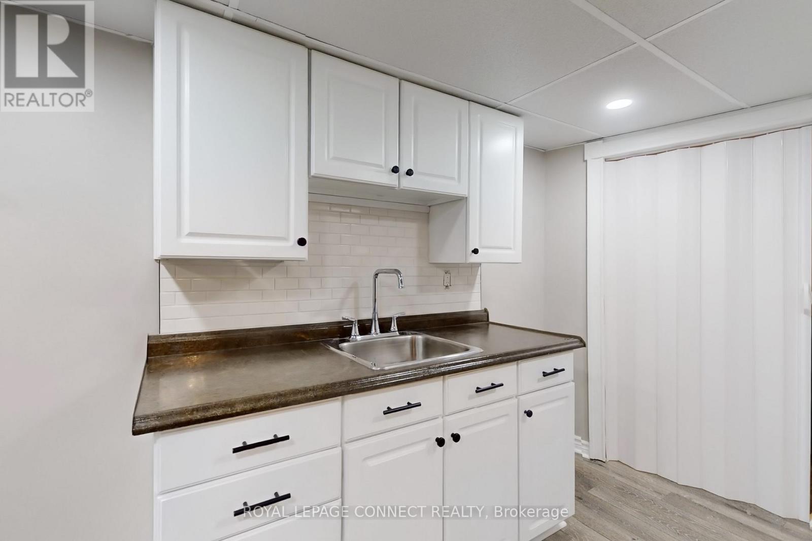 Bsmt - 326 Rosedale Drive W, Whitby, Ontario  L1N 1Z3 - Photo 14 - E12638194